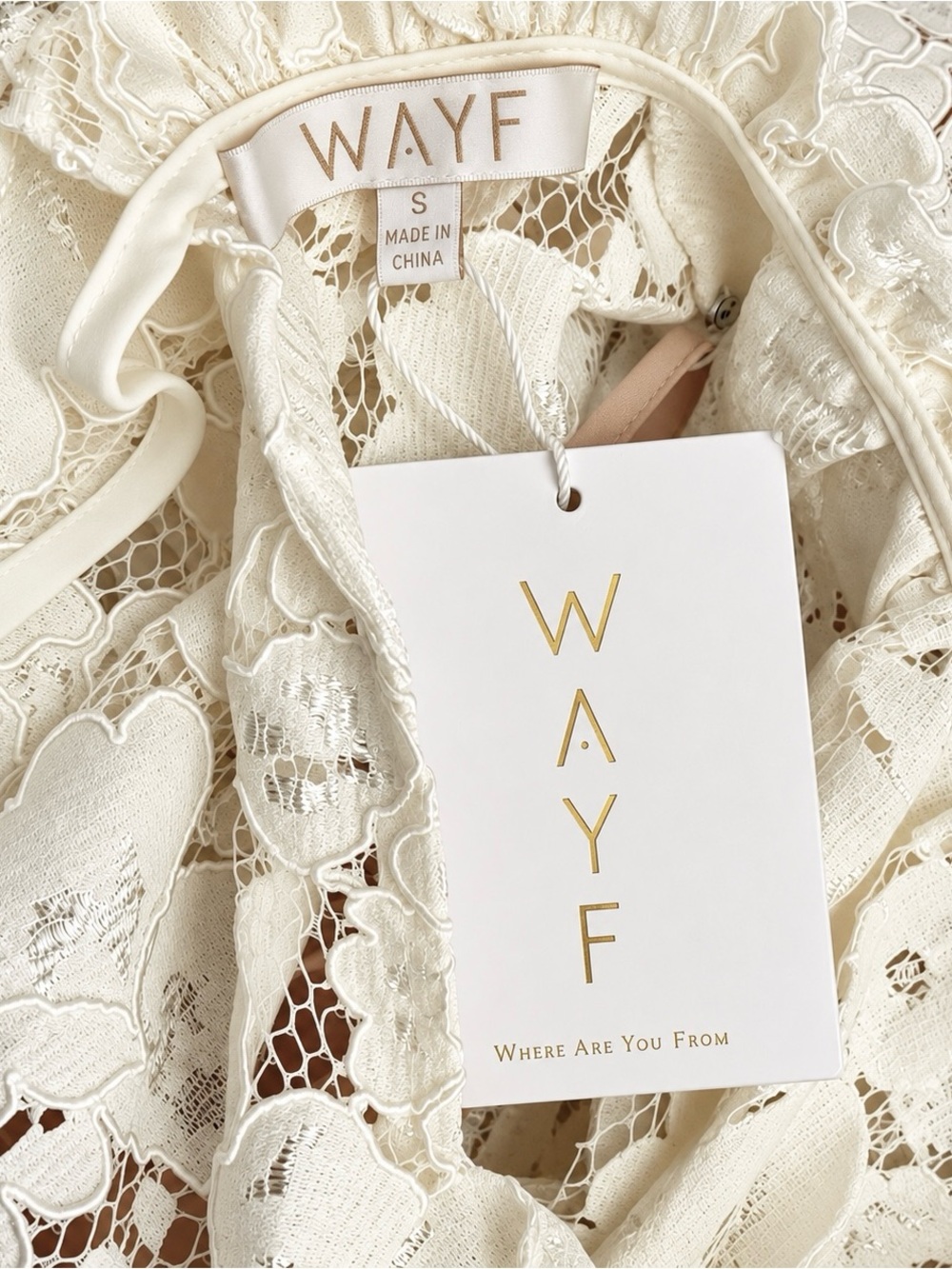 WAYF Women’s Small Ivory Floral Lace Blouse Puff Sleeve Ruffle Neck NWT Cami - Picture 8 of 9
